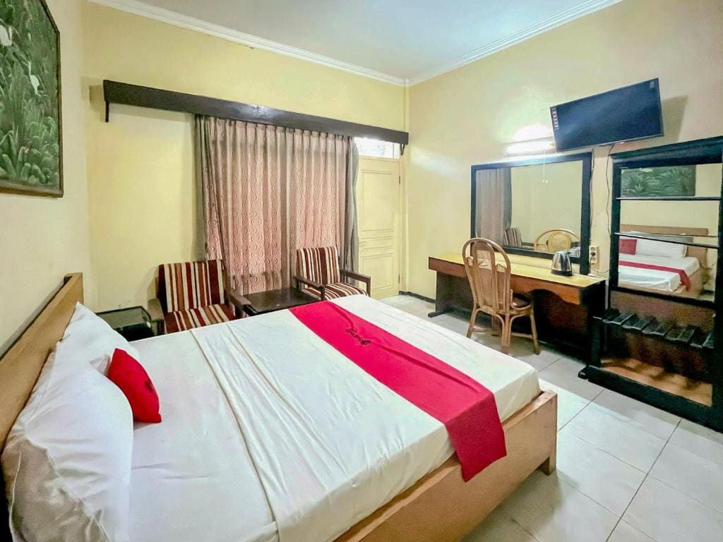 RedDoorz at Hotel Tampiarto Probolinggo Jawa Timur - View 7
