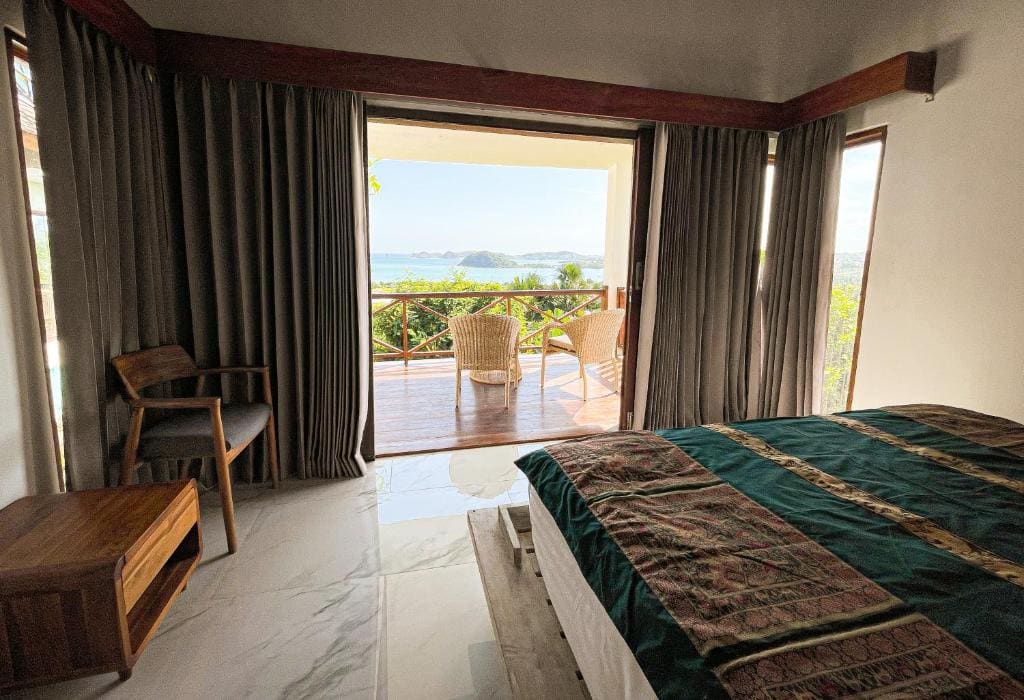 The Endless Summer Resort - Main view