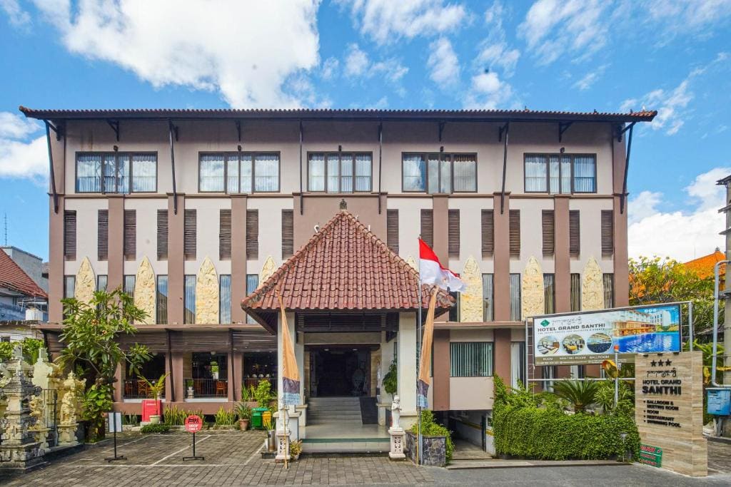 Grand Santhi Hotel - Main view
