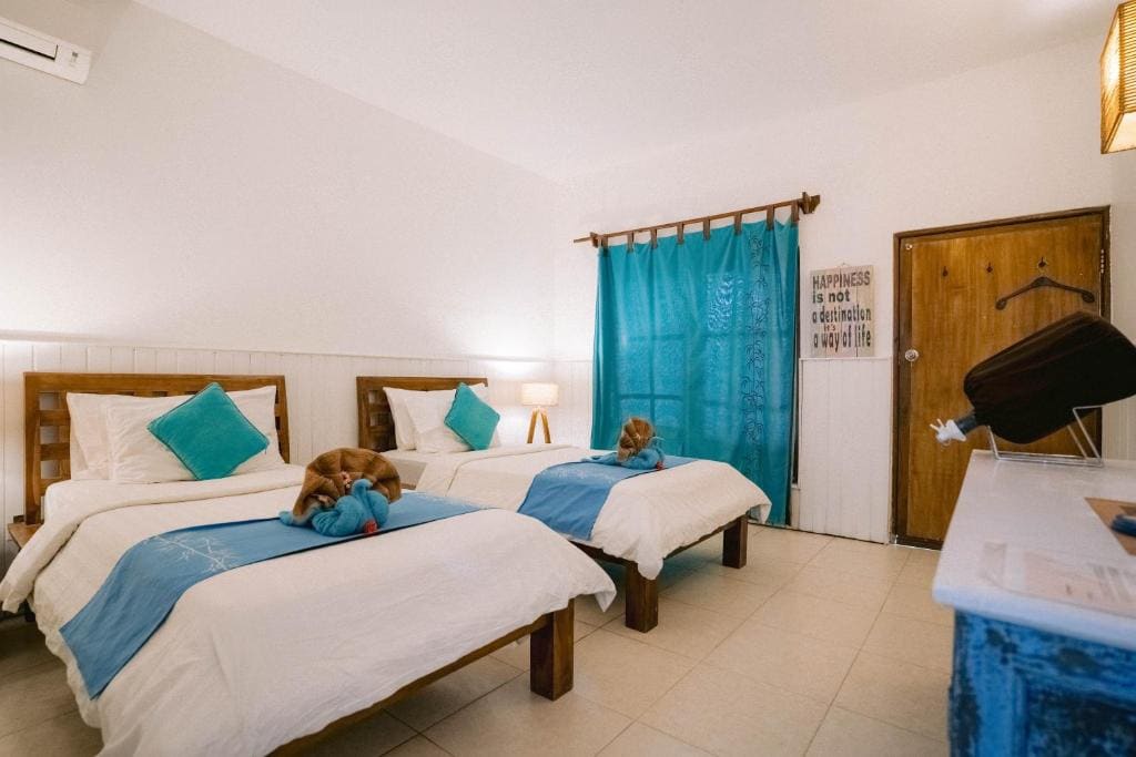Tír na nÓg Beachfront Resort - View 6