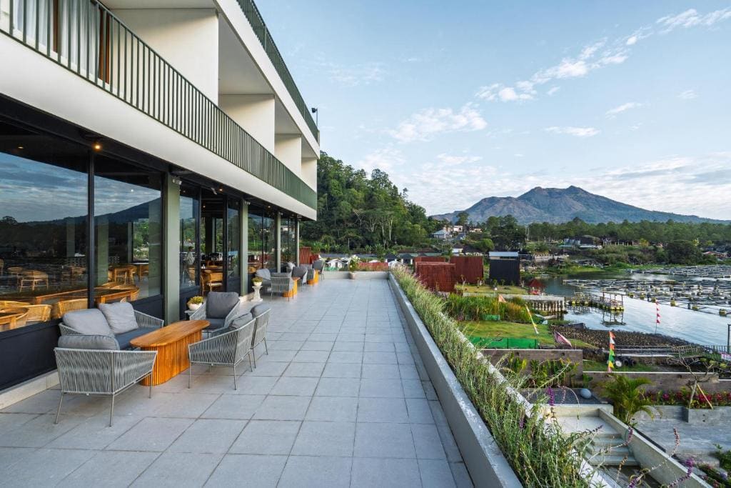 Tribhuwana Padma Lake Resort - View 6
