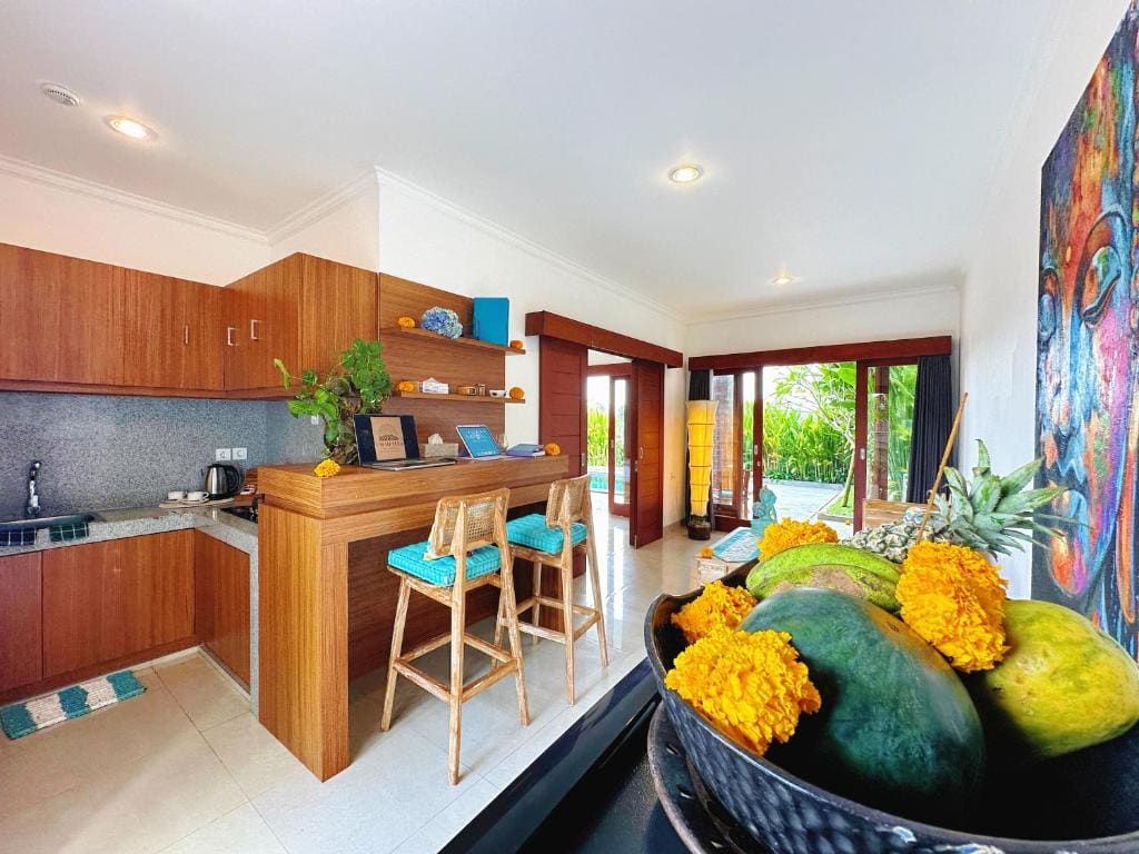 Umah Teba Villas - Rice Field View Private Haven w Pool - View 4