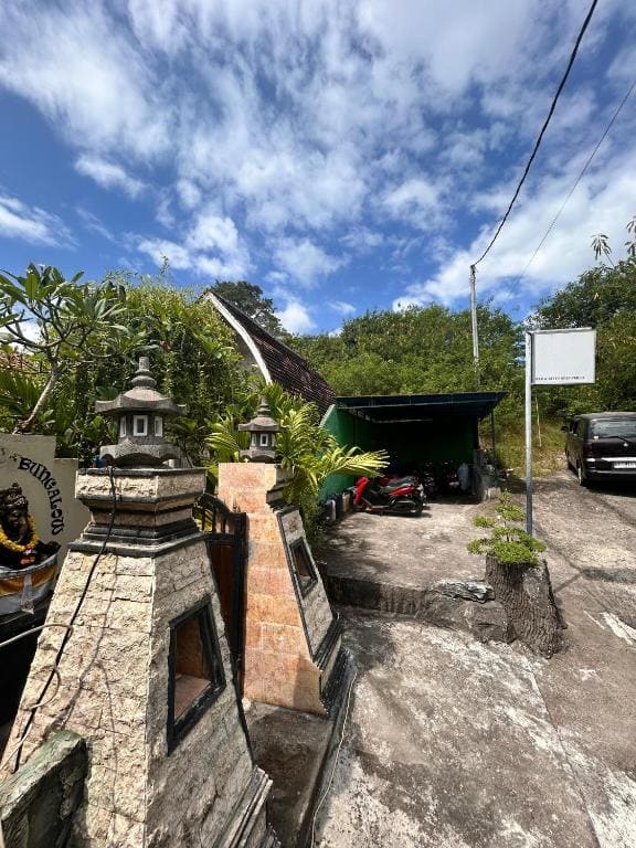 Unicorn Bungalow - View 4