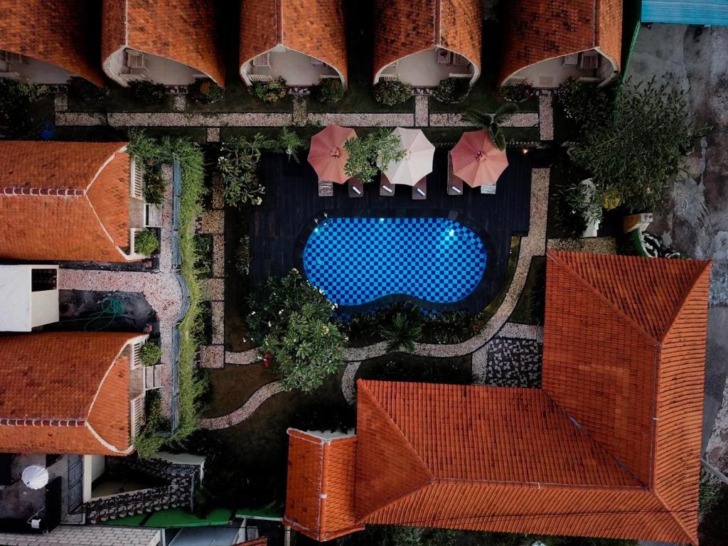 Unicorn Bungalow - View 6