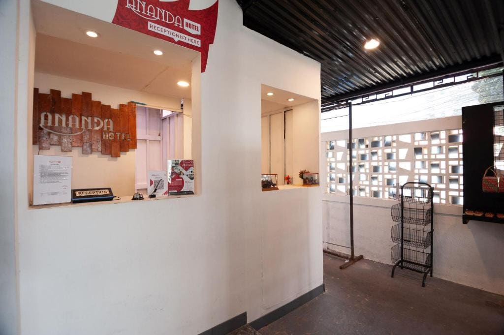 Urbanview Hotel Ananda Syariah by RedDoorz - View 4