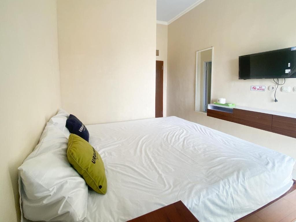 Urbanview Griya Lota Guest House Banyuwangi - View 6