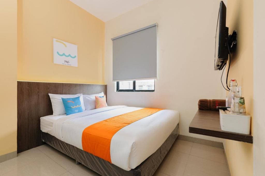 Sans Hotel Max Living Cengkareng - View 7