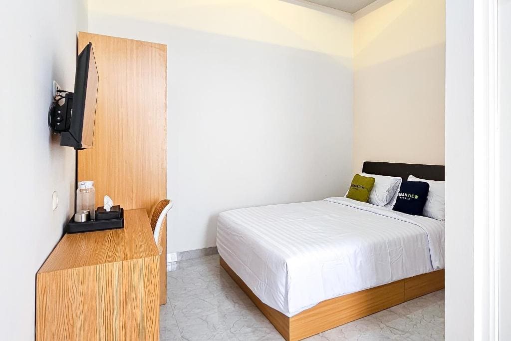 Urbanview MJ Hotel Syariah Cirebon by Reddoorz - View 7