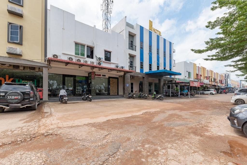 Urbanview Trans Hotel Batam by RedDoorz - Main view
