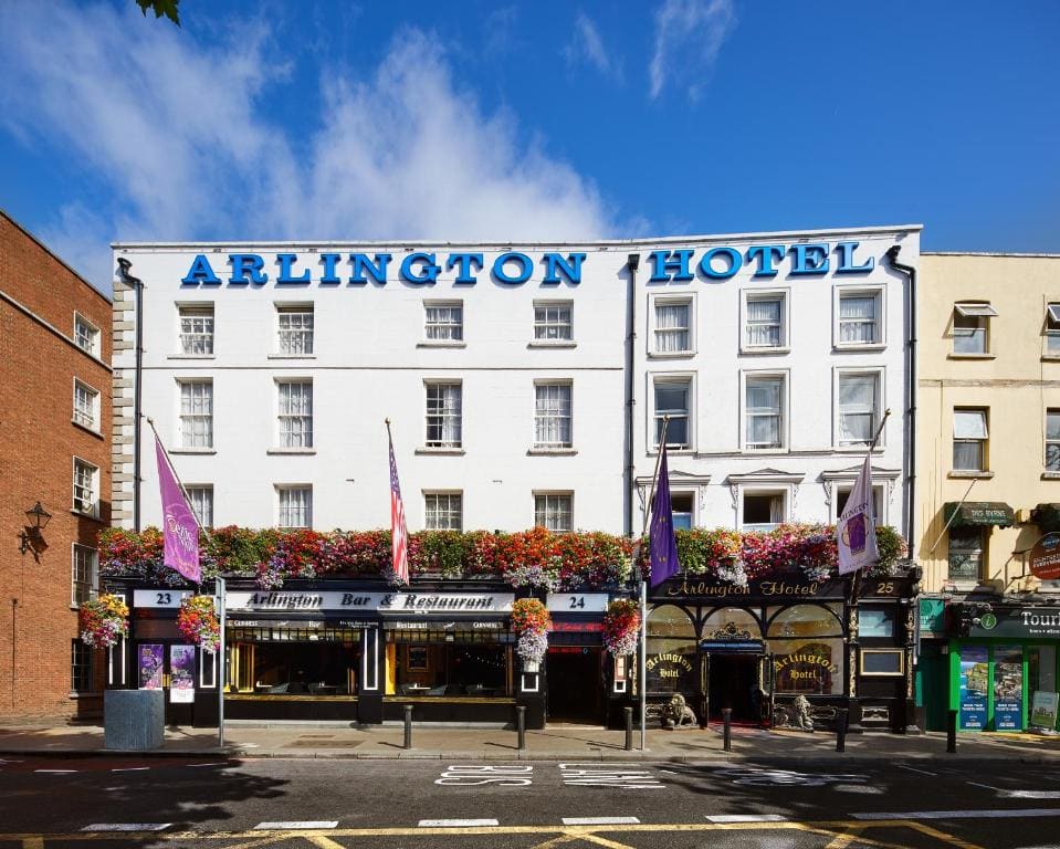 Arlington Hotel O'Connell Bridge - Main view