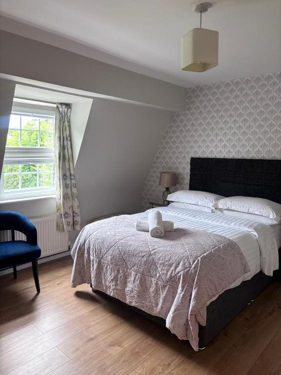 Beechwood House Accommodation - View 6