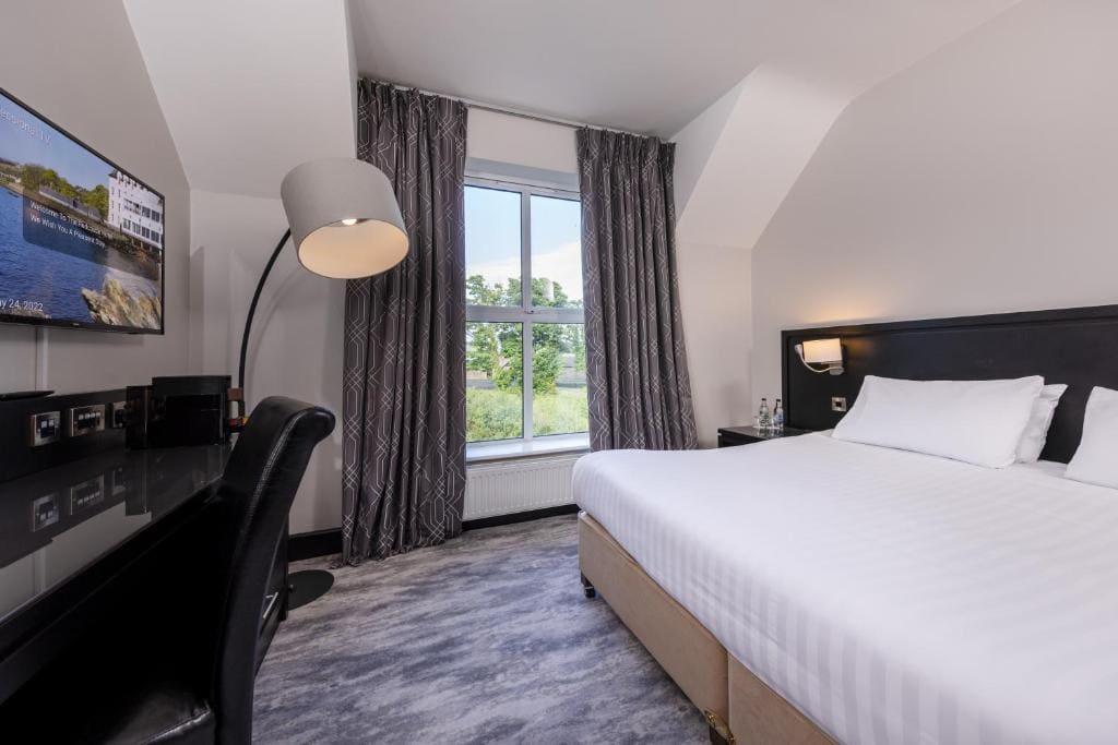 Redcastle Hotel - View 2
