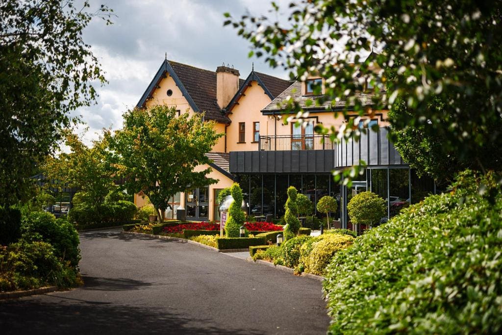 Errigal Country House Hotel - Main view