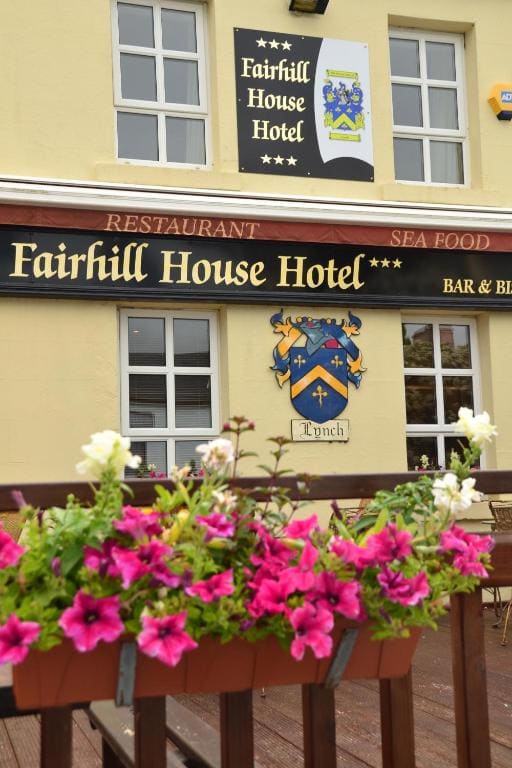 Fairhill House Hotel - Main view