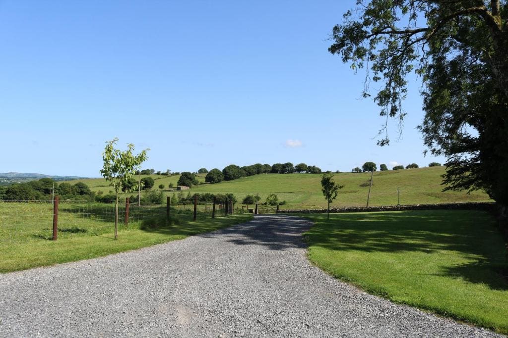 Loughcrew View Bed and Breakfast - View 4