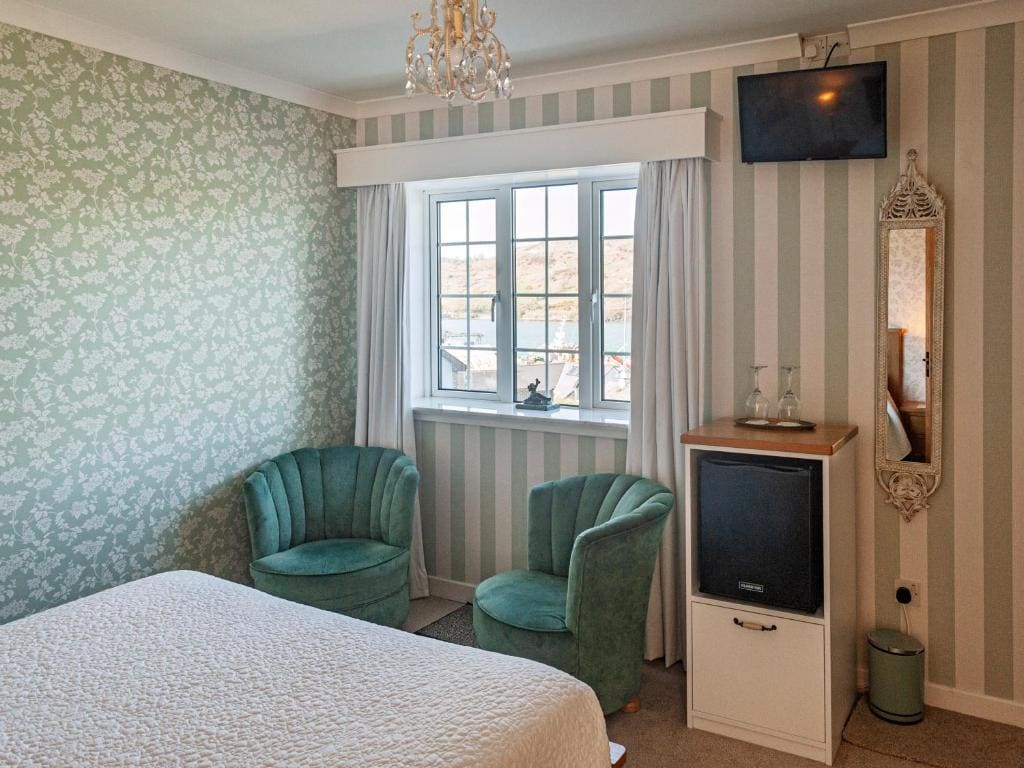 Shearwater Country House Accommodation - View 5