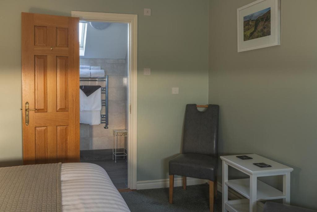 The Pipers Rest - View 7