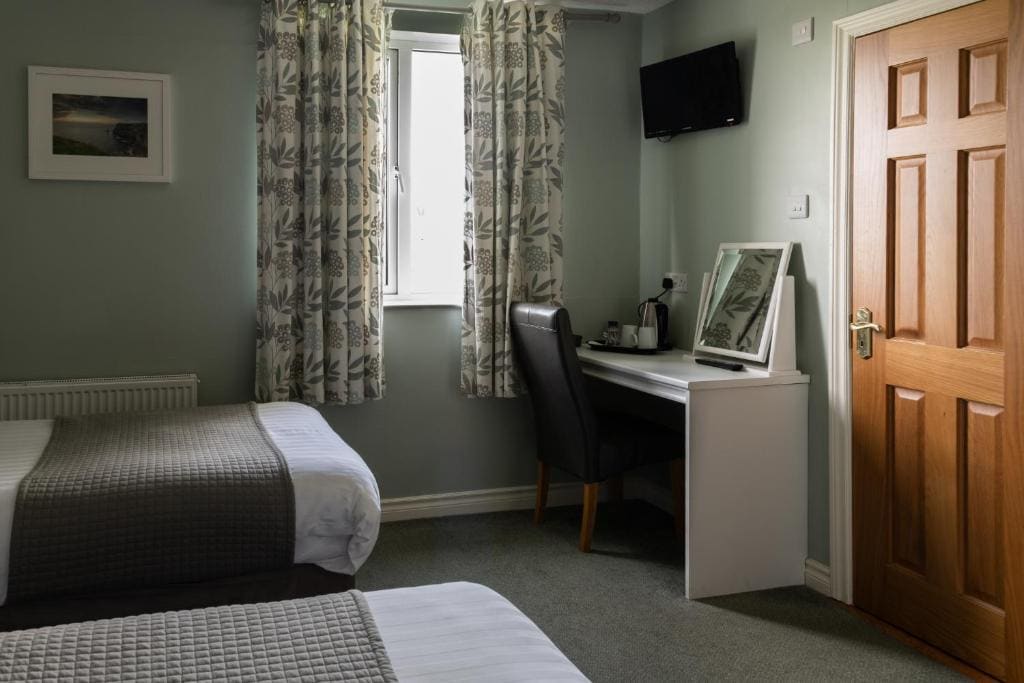 The Pipers Rest - View 5
