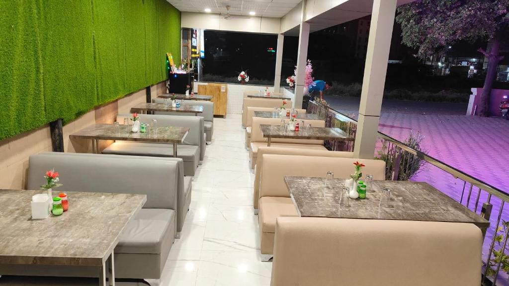 Hotel 9 Coin - View 4