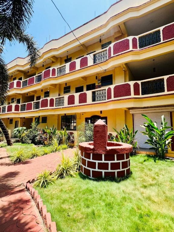 Abalone Resort - Main view