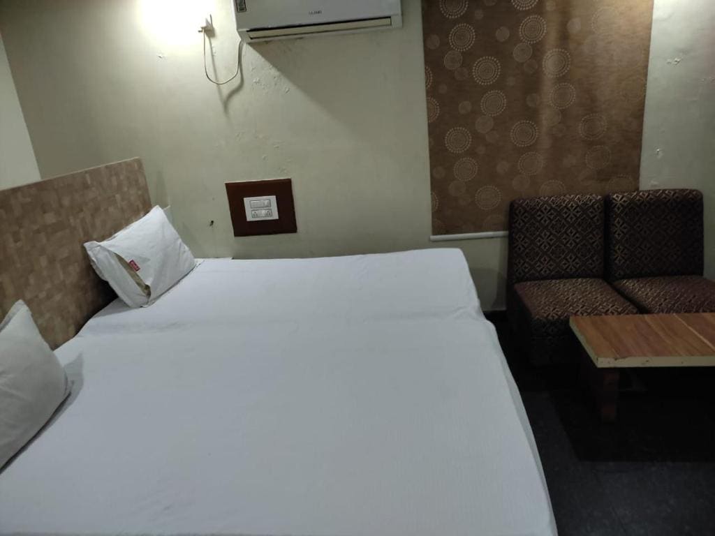 HoTEL ABHIRAM PALACE - View 7