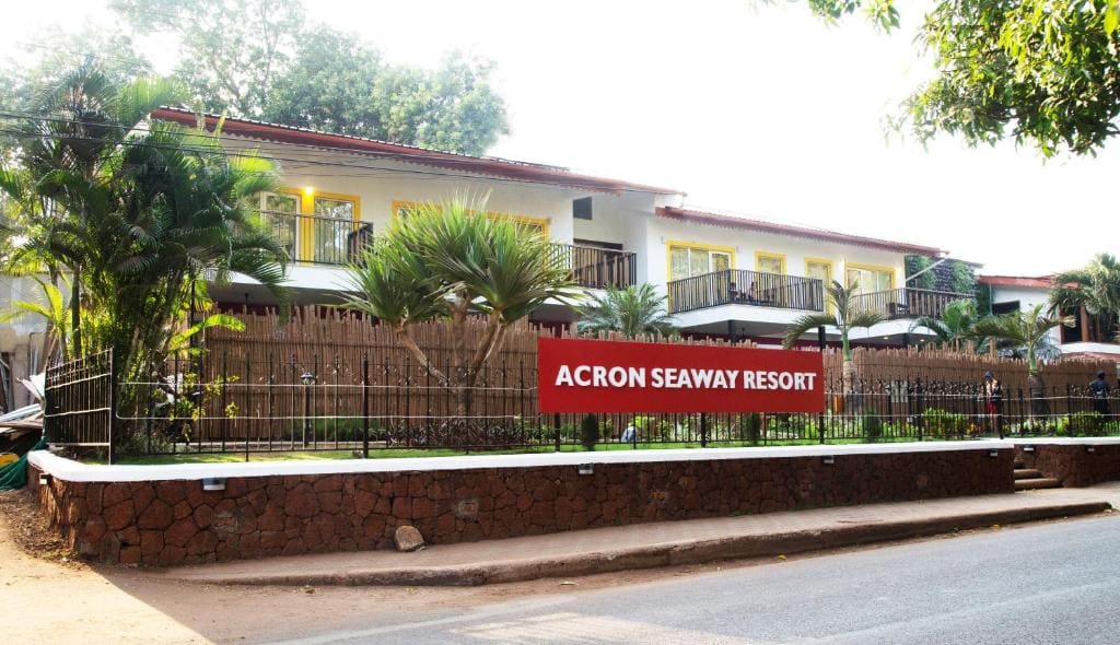 Acron Seaway Resort - Main view