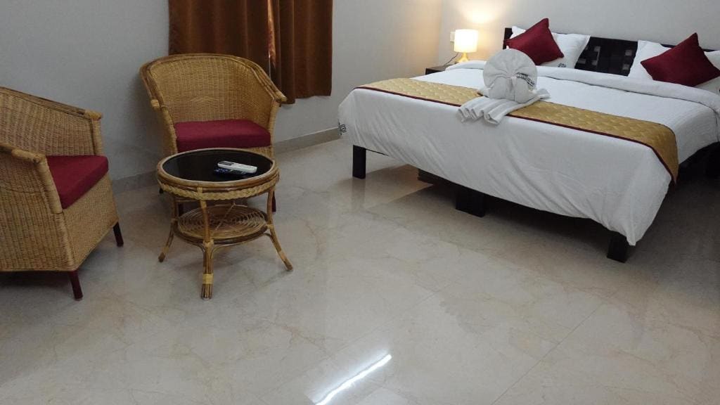 Hotel Akshith Inn - View 2
