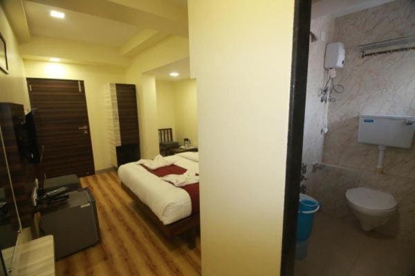 Hotel Alfa International, Mumbai – Near Nanavati Hospital - View 7