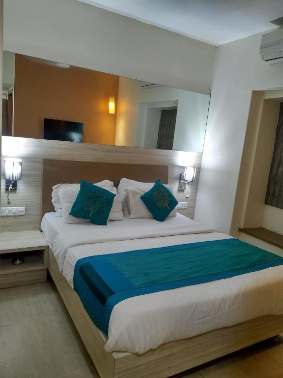 Apollo Guest House - Colaba Causeway - View 5
