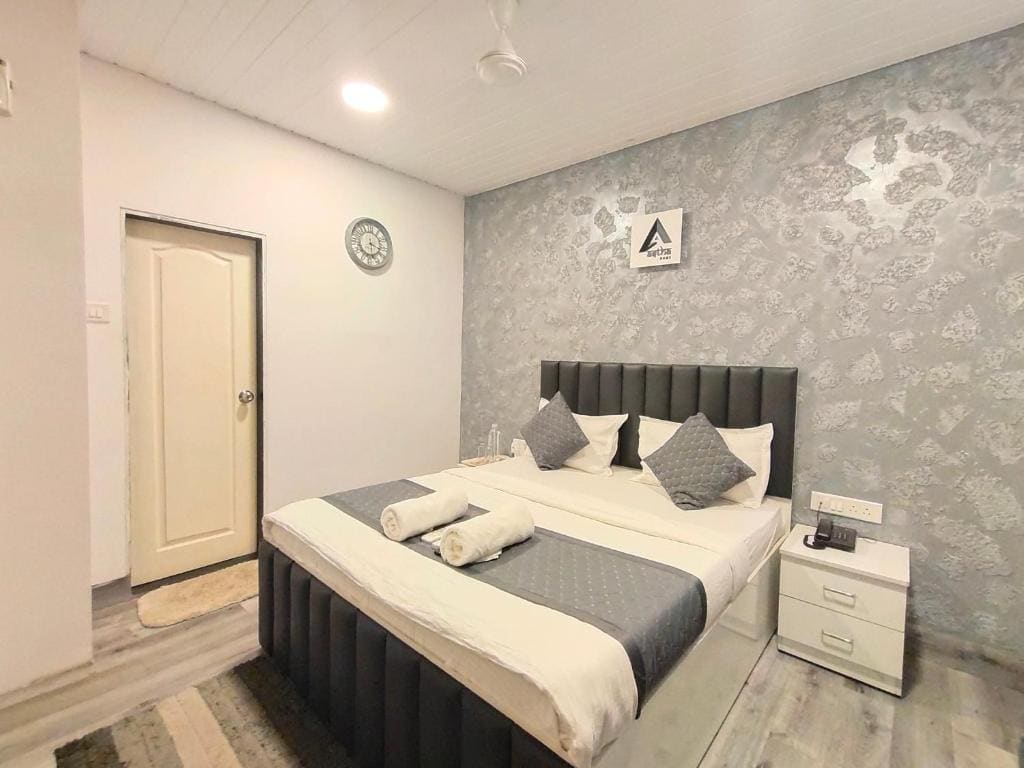 Astha Kandivali Service Apartment - Main view