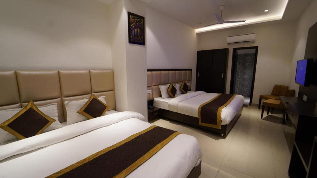Luxe Stayz Avi Inn - View 7