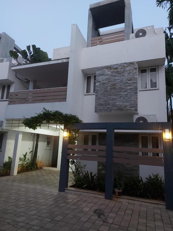 Avuraa Hospitality India - View 3