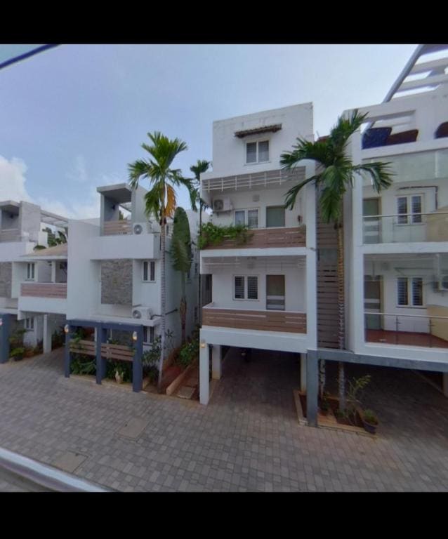 Avuraa Hospitality India - Main view