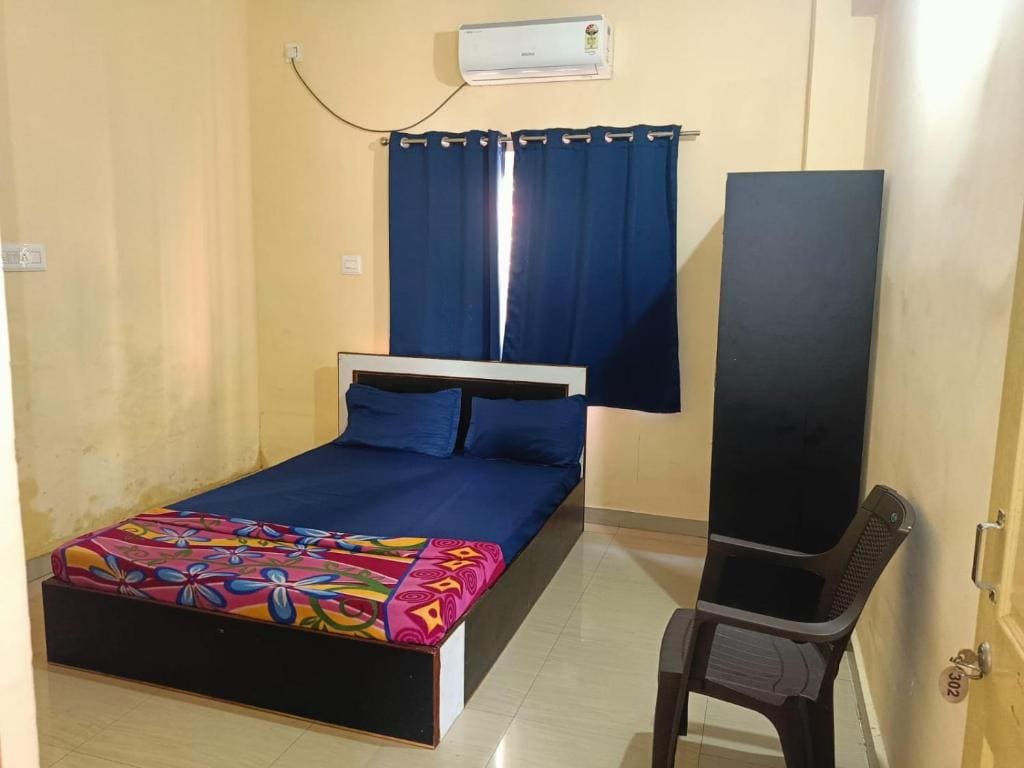 Hotel Bindusagar - Budget Rooms Near Sri Lingaraja Temple - View 2