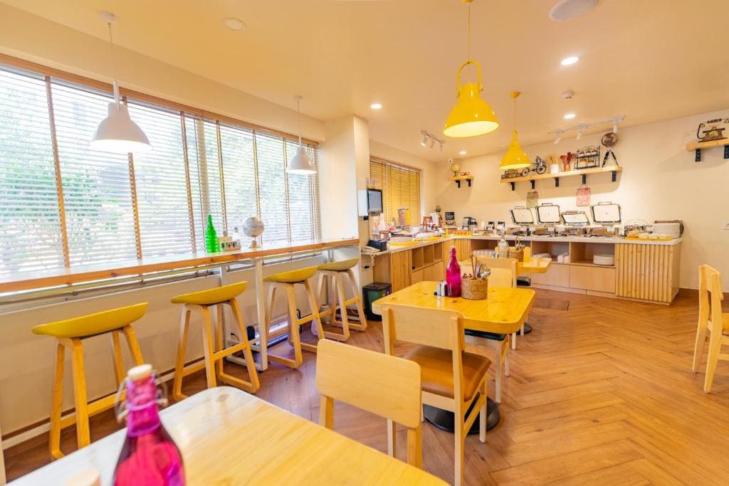Bloom Hotel - Richmond Road - View 3