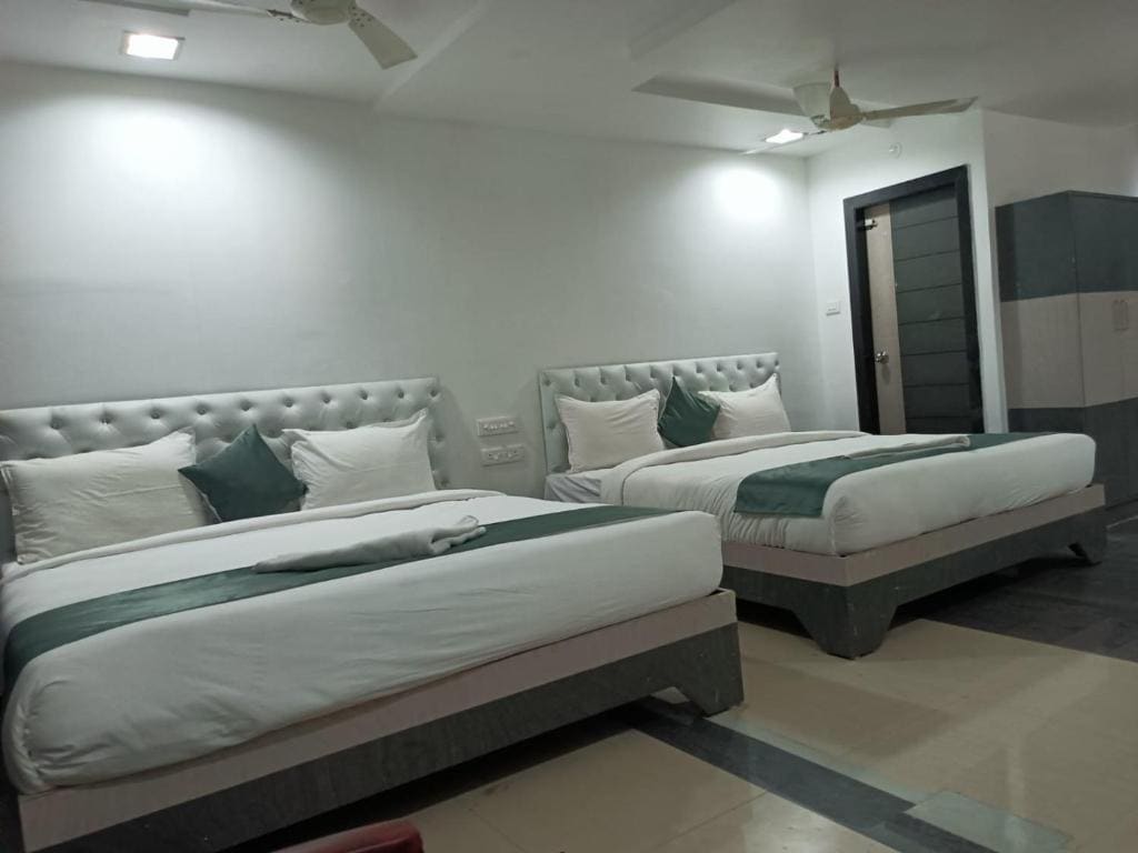 HOTEL BLUE MOON - View 7