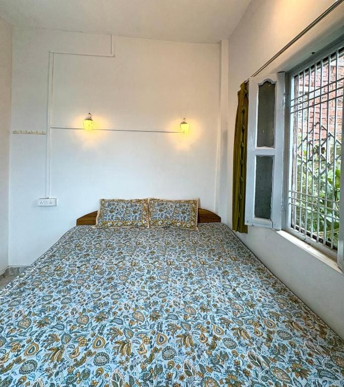 Om Rest House by Bunny Cafe Varanasi - عرض 6
