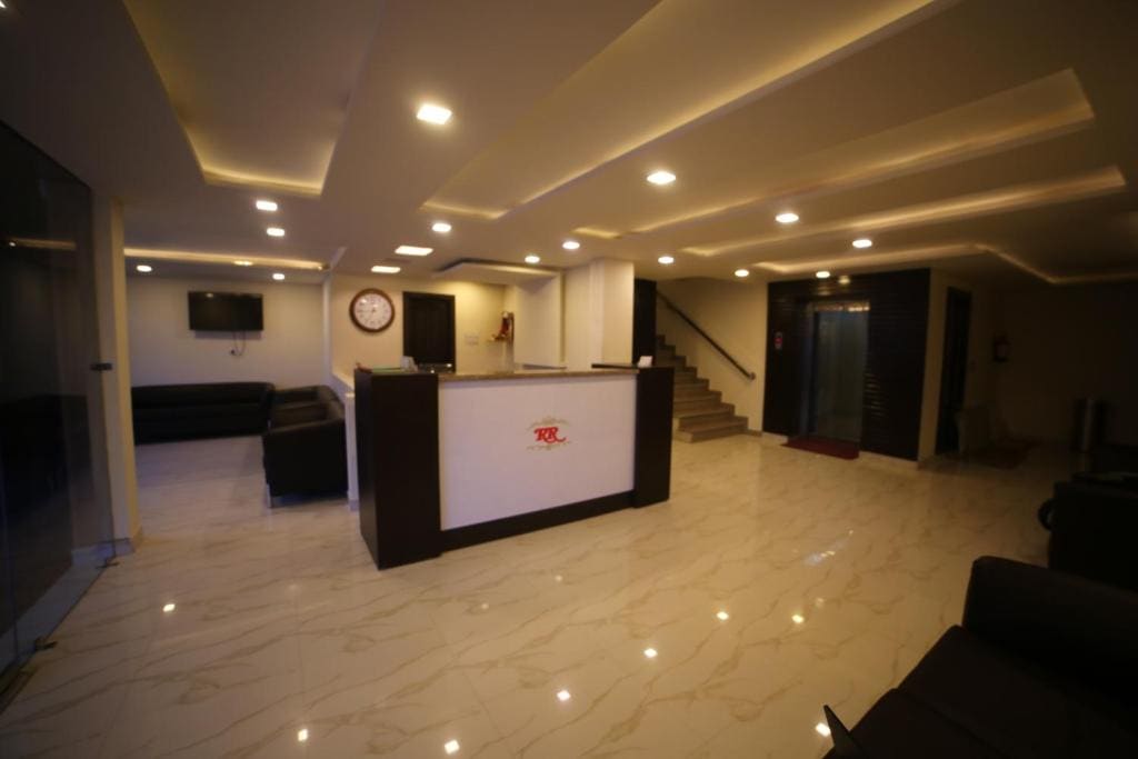 Hotel Royal Rosette Lake View BHIMTAL - View 7