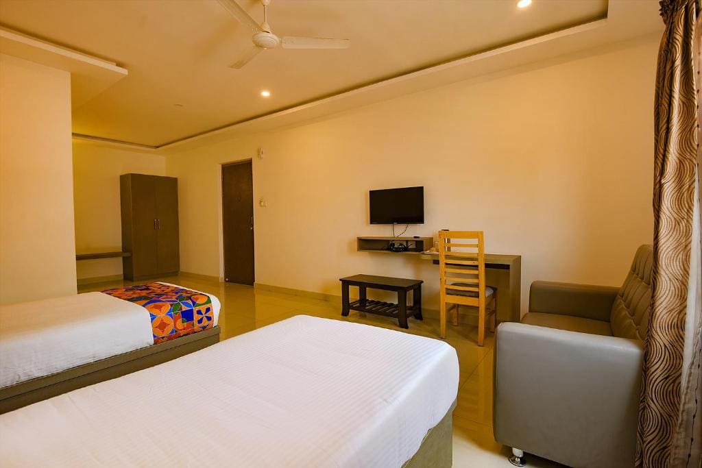 FabHotel Champion Gateway - Yelahanka - View 6
