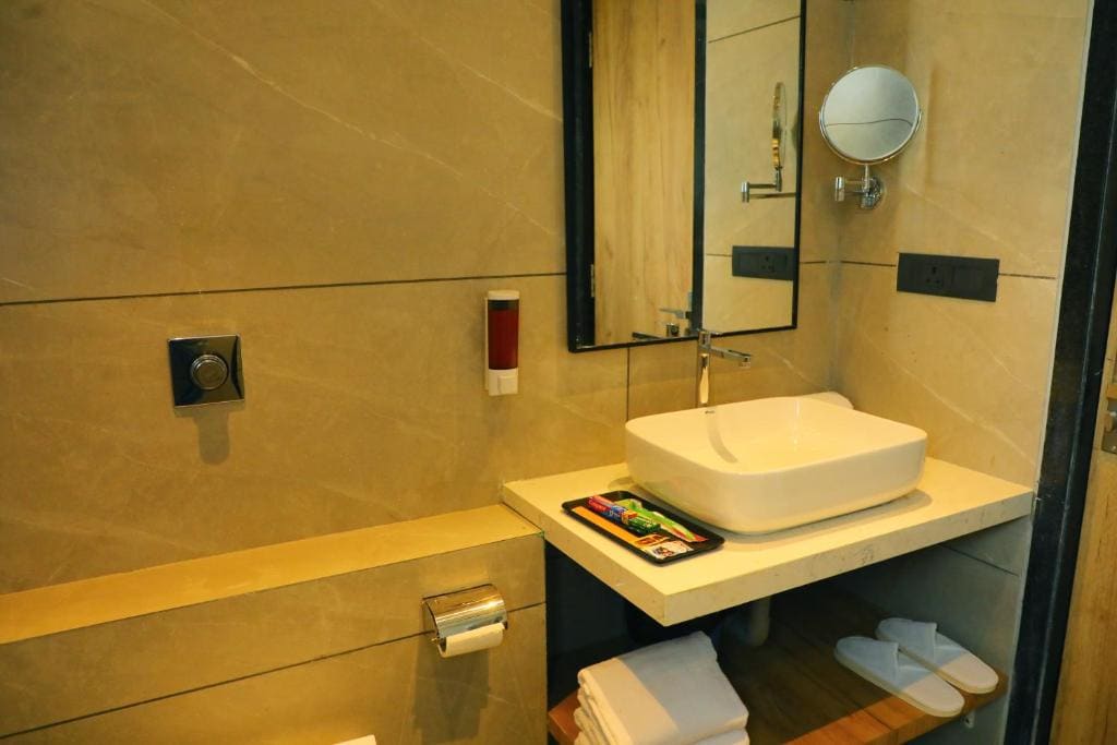 Hotel City Symphony - View 3
