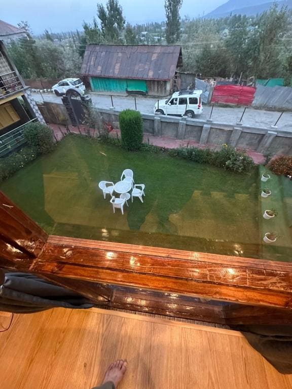 Cliffside cottage - View 4