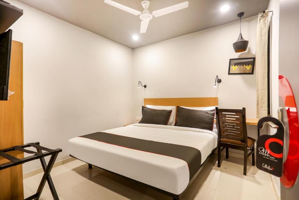 Collection O Le Noida Hotel Near Sector 76 Metro Station - View 6