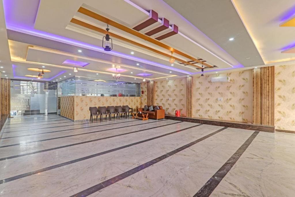 Collection O by OYO Shivashakti Near Chaudhary Charan Singh - View 3