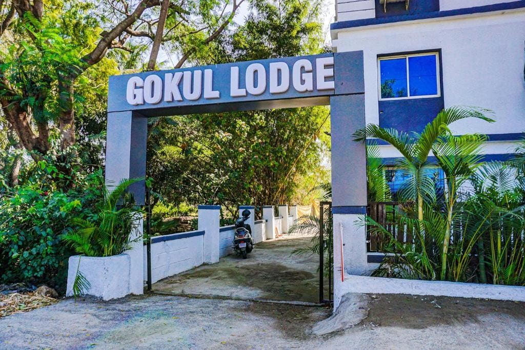 FabHotel Gokul Lodge - View 4