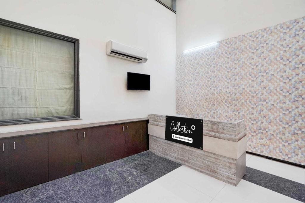 Townhouse Oak Sector 51 Noida - View 6