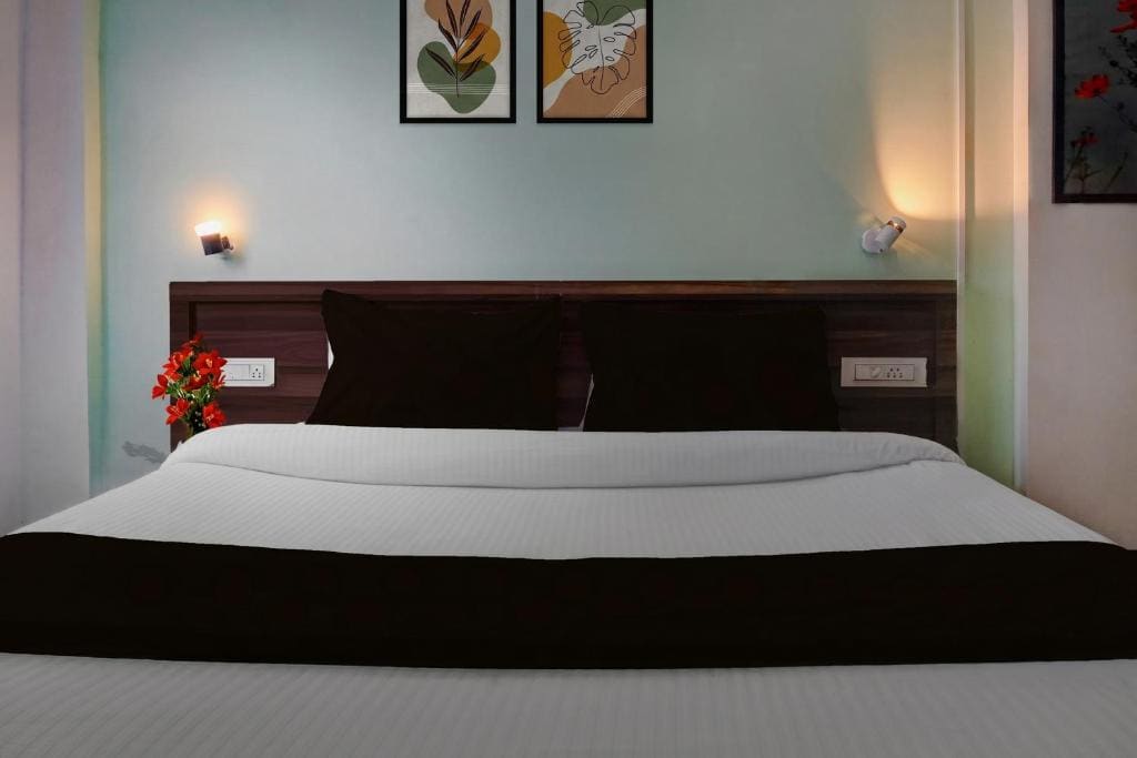 Super Townhouse Ambegaon Road Katraj Formerly White Castle - View 6