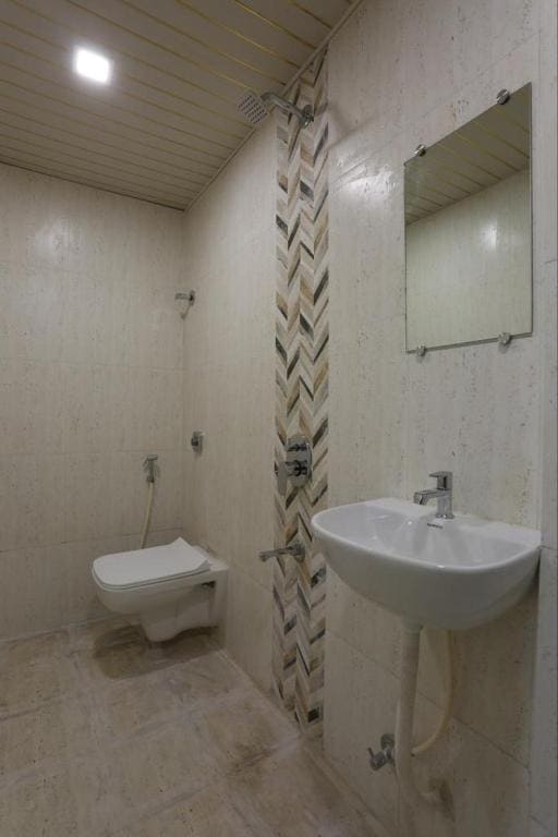 Hotel Crown Goregaon Mumbai - View 3