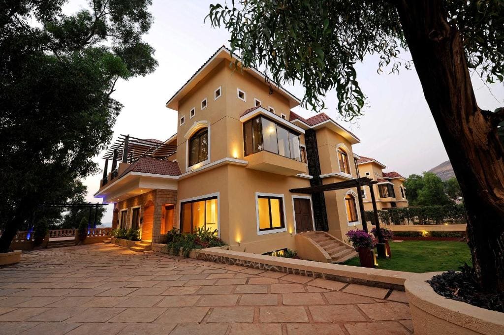 Della Resorts - Main view