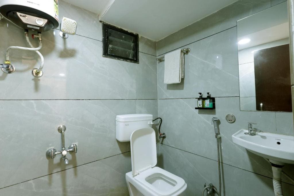 HOTEL DIAMOND RESIDENCY - Vijay Nagar INDORE - View 3