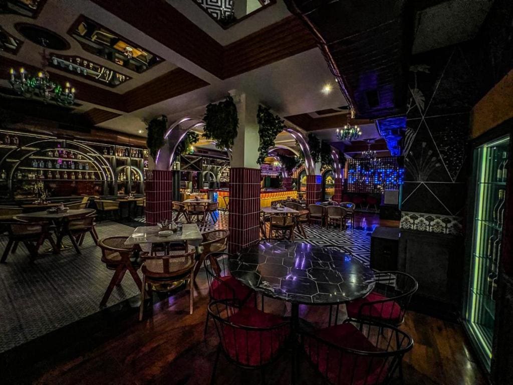 DYORE House by Bharat Mahal Palace - View 4